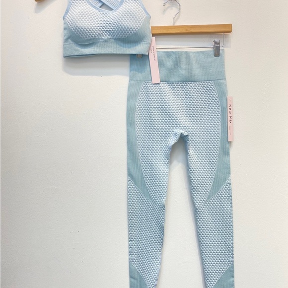 sports top and pants set - Picture 4 of 15